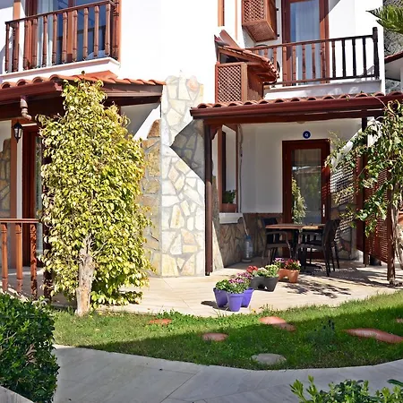 Ξενοδοχείο με διαμερίσματα Palmiye Apart/Otel *